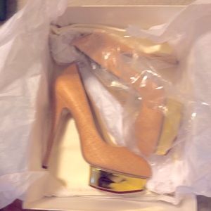 Charlotte Olympia Dolly raffia